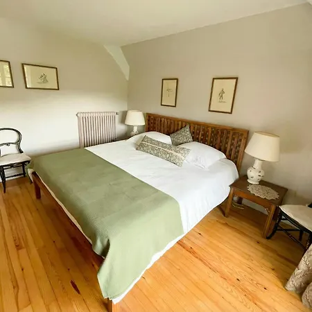 Stone Manor House In Quercy