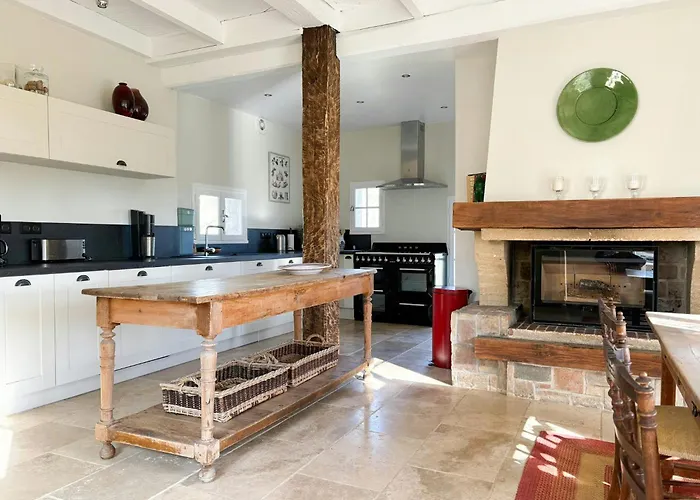 Stone Manor House In Quercy