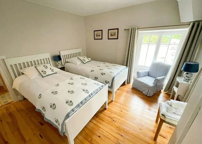 Stone Manor House In Quercy 펜션